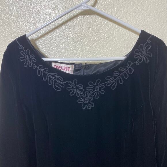 Maggy London Vintage Black Velvet Maxi Dress Size 14 Whimsygoth Witchy - Picture 3 of 7